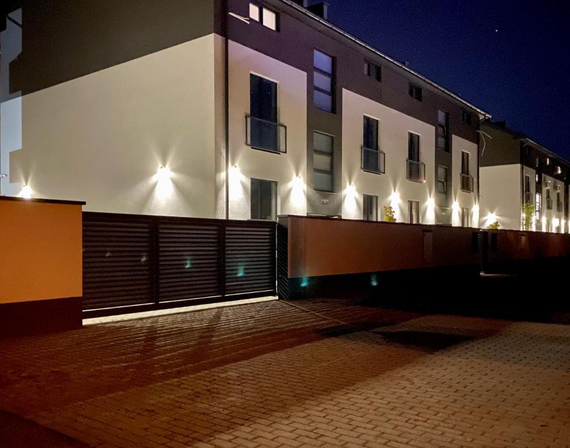 Квартира Подобово Uzhhorod Bagian luar foto